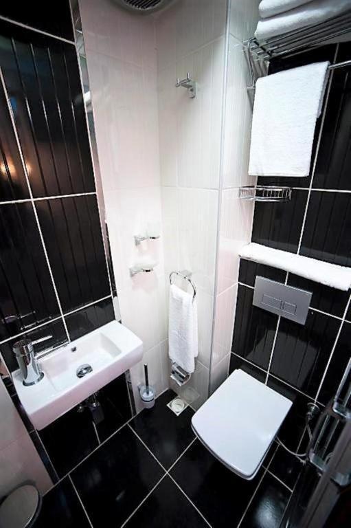 Cihangir Room & Suites Istanbul Exterior photo
